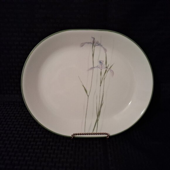 Vintage Corelle Shadow Iris Serving Plate Platter Purple Green Oval 12 1/4”x 10” - Picture 1 of 9